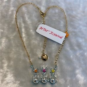 ☘️NWT Bunny Betsey Johnson Bar Necklace